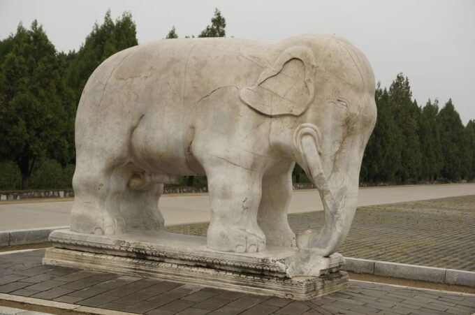 One Day Eastern Qing Tomb Tour With Beijing English Driver - Emperor Qianlongs Tomb