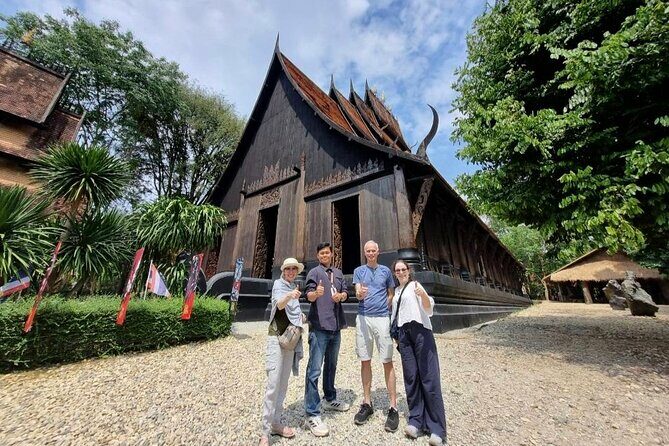 One Day Group Tour Experience in Chiangrai - Key Points