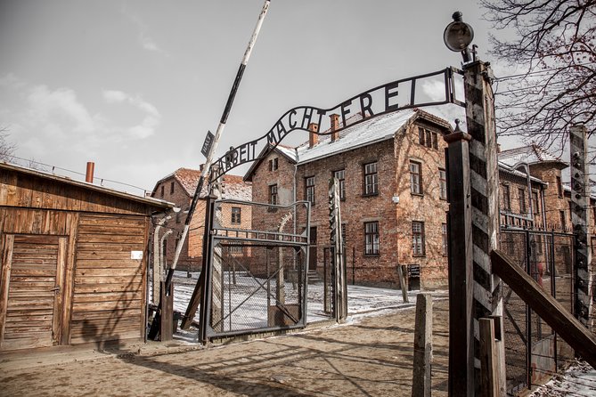 One Day Guided Tour: Auschwitz Birkenau + Wieliczka Salt Mine - Meeting Details