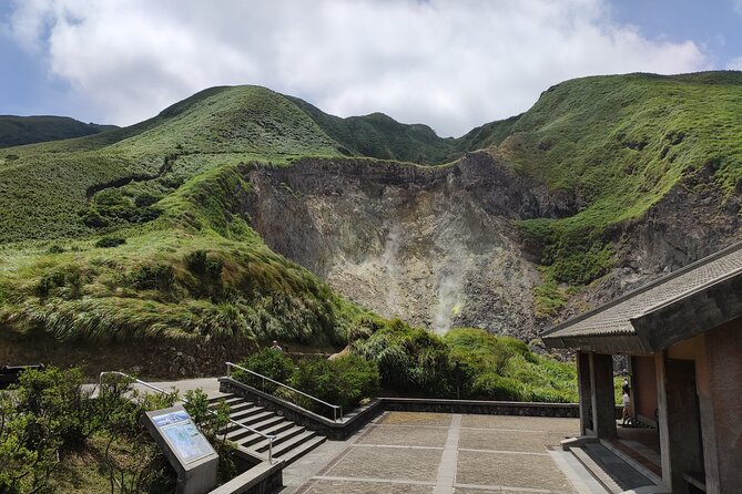 One Day Hike Around Taipeis Yangmingshan National Park - Additional Considerations