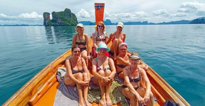 One Day Hong Island Private by Luxury Vintage Boat - Pickup and Itinerary