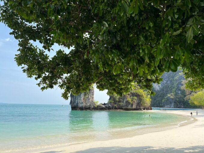 One Day Hong Island Private by Luxury Vintage Boat - Island Destinations