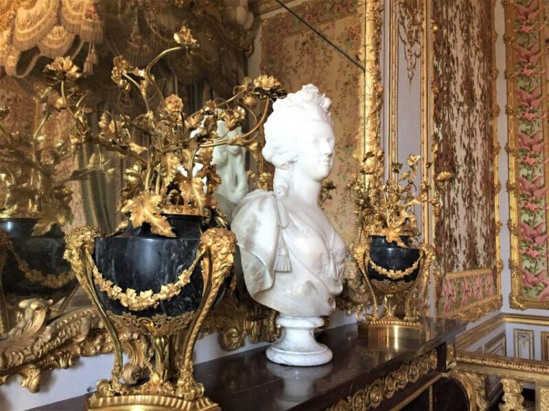 One Day in the Life of Louis XIV (Palace of Versailles) - Culinary and Perfumery Innovations
