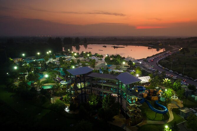 One-Day Pass: Black Mountain Water Park in Hua Hin - Dining and Refreshments