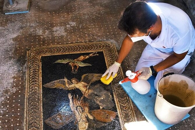 One Day Pompeii and Amalfi Guided Tour From Naples - Pompeii Excavations