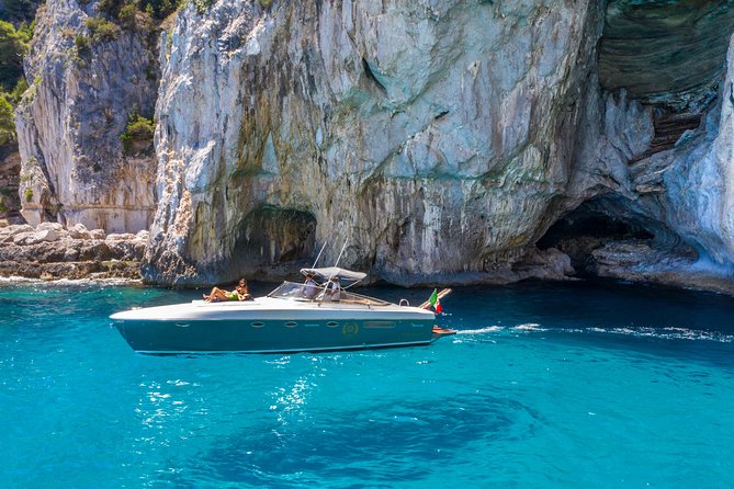 One Day Private Boat Tour of Capri - Reviews and Ratings