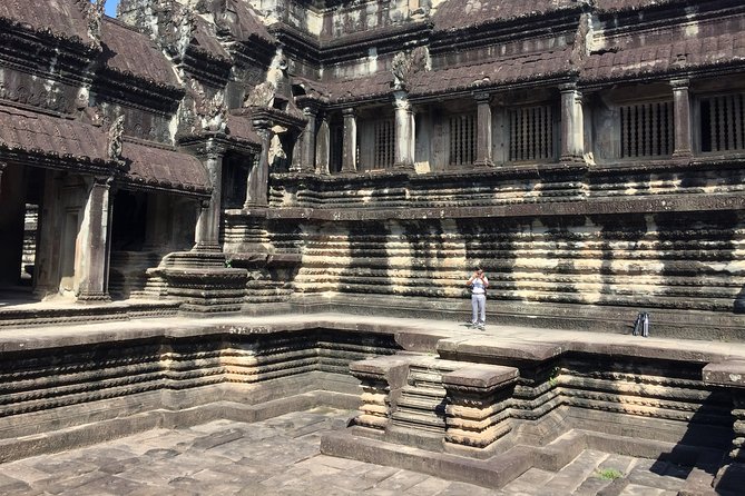 One Day Shared Trip to Angkor Temples Review - Recommended Attire and Essentials
