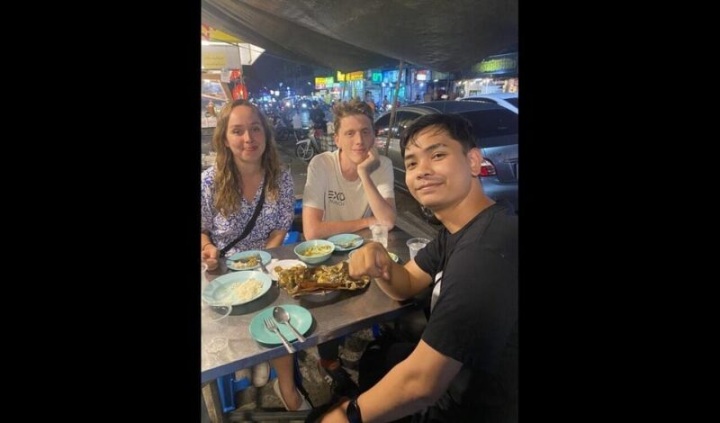 One Day Thai Food Tour With a Local Student - Explore Local Markets
