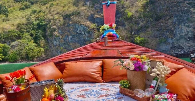 One Day Tour 4 Islands From Koh Yao by Luxury Vintage Boat - Onboard Amenities and Inclusions