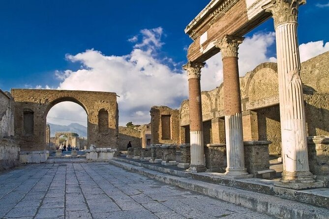 One Day Tour Pompeii, Sorrento and Positano - Charming Sorrento and Its Highlights
