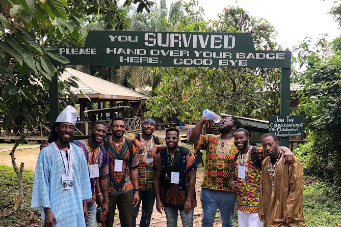 One Day Tour To Cape Coast, Elmina Castle, Kakum National Park - Exploring Elmina Fish Market