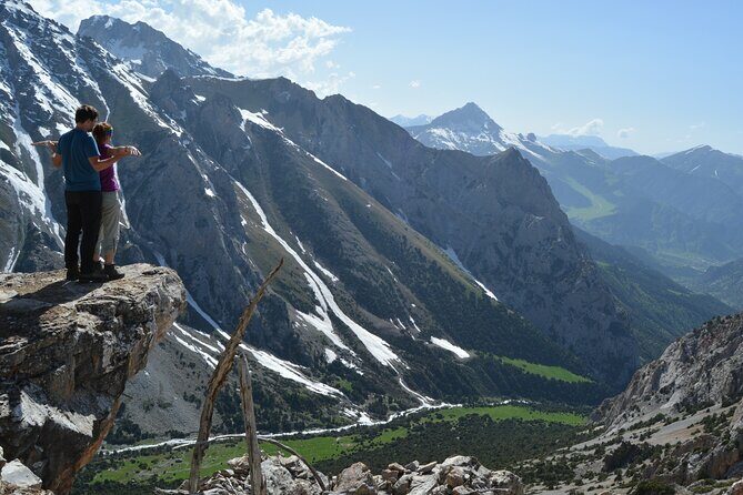 One day Trek in Osh to Sacred Sites and Panoramic Views - Key Points