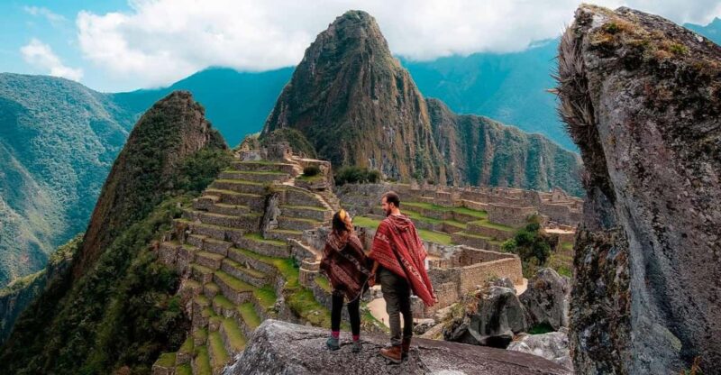 ONE DAY TREK ON THE INCA TRAIL TO MACHU PICCHU - Daily Itinerary