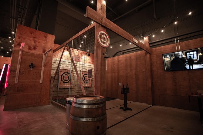 One Hour of Axe-Throwing - Ideal Group Activity for Locals and Visitors