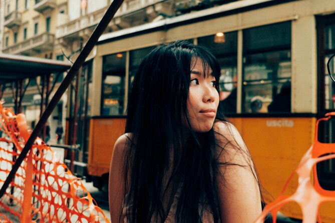 One Hour of Photo Shooting in the Center of Milan - Capturing Authentic Moments