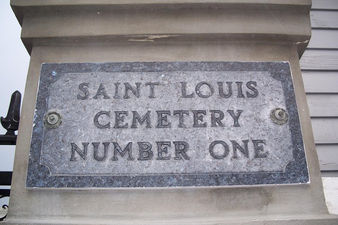 One Hour Saint Louis Cemetery Number One Walking Tour - Key Highlights of the Tour