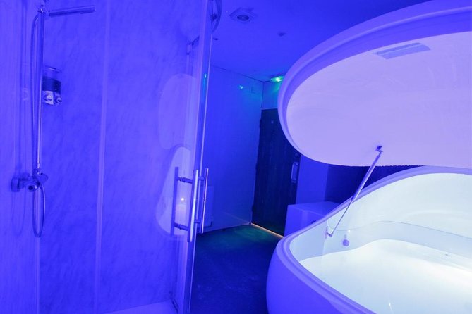 One Hours Floatation Experience - Relax and Unwind... - Buoyancy and Tranquility