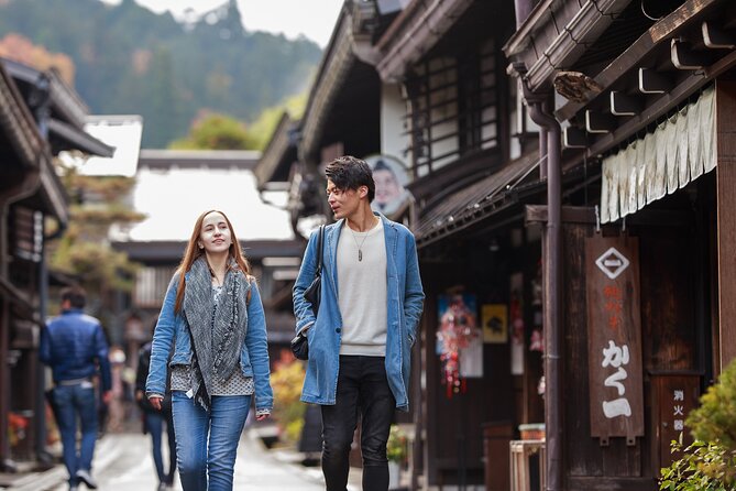 One Way Bus From Kanazawa to Takayama With a Stop at Shirakawago - Additional Traveler Information