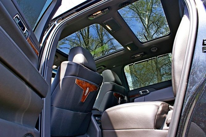 One-Way Private Meet and Greet Midway Airport Transfer by Sedan - Meeting and Pickup