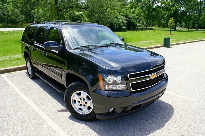 One-Way Private SUV Transfer From Downtown Chicago to OHARE - Reliable Transportation