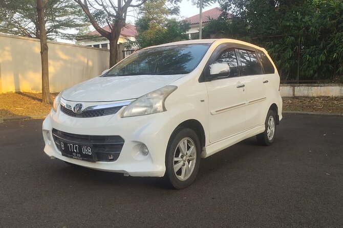One Way Private Transfer Airport to Jakarta City - Vehicle and Accessibility