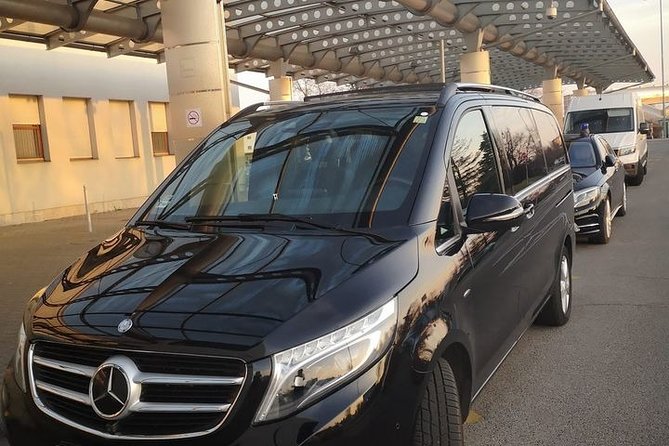 One Way Private Transfer From Budapest Hotels to Budapest Cruise Ports - Transfer Duration and Traffic Conditions