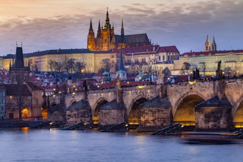 One Way Private Transfer Passau to Prague via ČEský Krumlov - Itinerary Details
