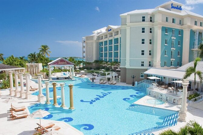 One Way Shared Shuttle NAS Airport to Cable Bch Hotels-Free Wifi - Inclusions