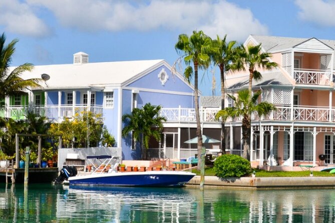 One Way Shared Shuttle NAS Airport to Cable Bch Hotels-Free Wifi - Confirmation and Policies