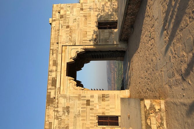 One Way Transfer From Bundi To Udaipur Drop With Optional Stop at Chittorgarh - Arriving in Udaipur