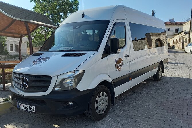 One-Way Transfer From Nevşehir Airport to Cappadocia Hotels - Vehicle Amenities and Features