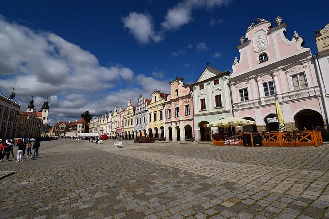 One Way Transfer From VIENNA to Prague With Optional Stop at Telc (Unesco) - Pricing Details
