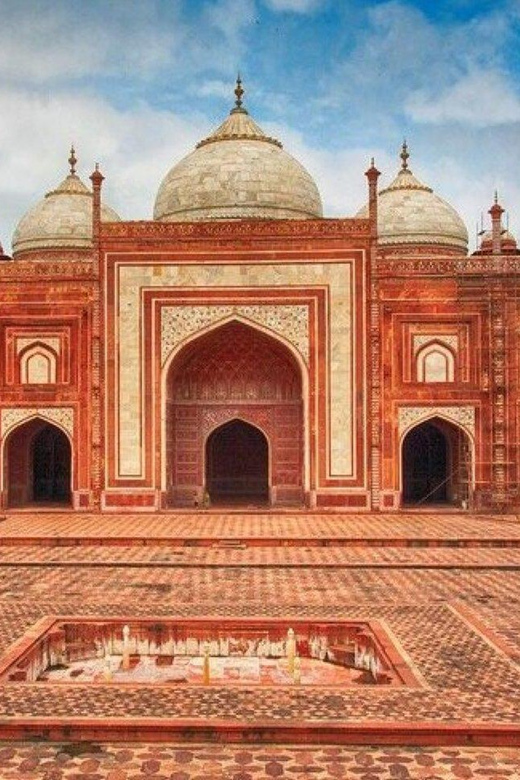 One Way Transfer Service From Udaipur To Delhi - Booking Information