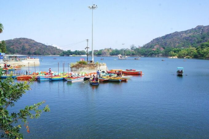One Way Udaipur To Mount Abu Transfer - Exploring Mount Abu
