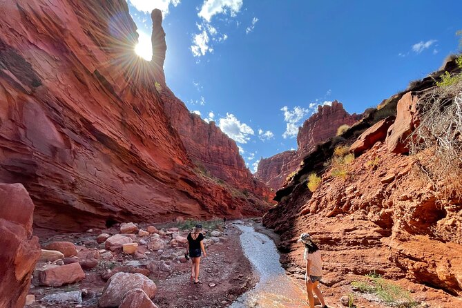 Onion Creek 4x4 Jeep Adventure With Slot Canyon Hike - Key Inclusions and Meeting Details