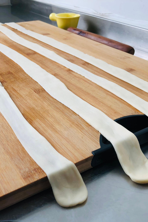 Online Cooking Class Hand Pulled Noodles by Sunflower Li - Key Points