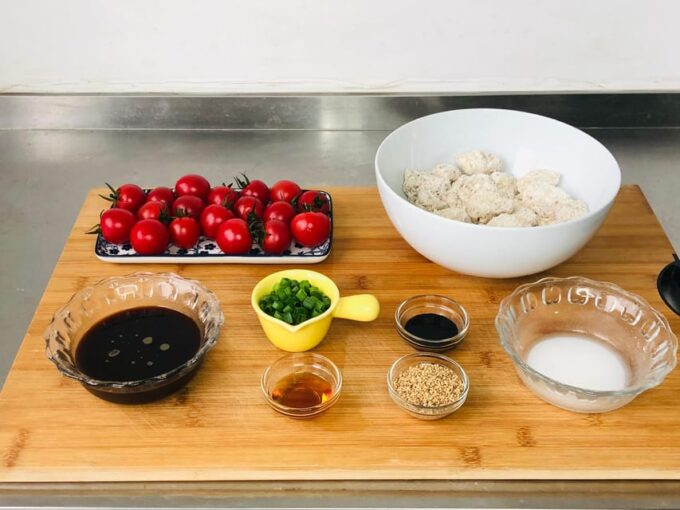 Online Cooking Class Sesame Chicken by Chef Sunflower Li - Booking and Cancellation