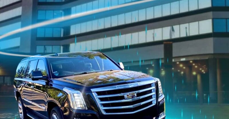Ontario: International Airport to Huntington Beach - Luxury SUV Experience
