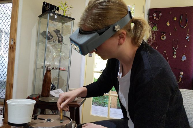 Opal Polishing Workshops in Beautiful Mudgee Wine Country - Hands-on Opal Polishing