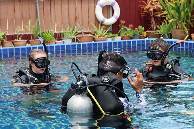 Open Water Course in Koh Samui - Group Size and Fitness
