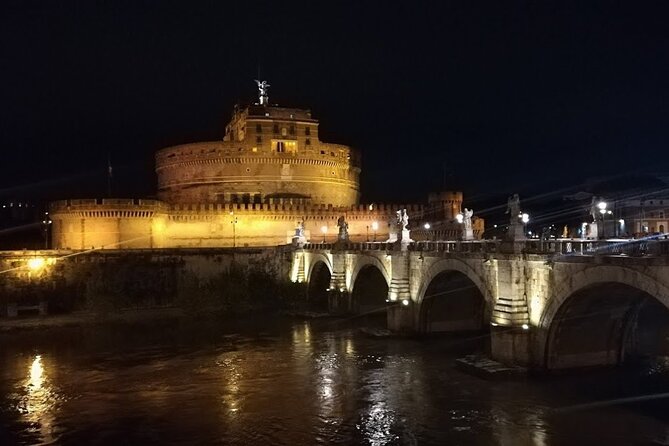 Opera Maniacs , the Tour of Tosca and Theaters in Rome - Group Accommodations and Equipment