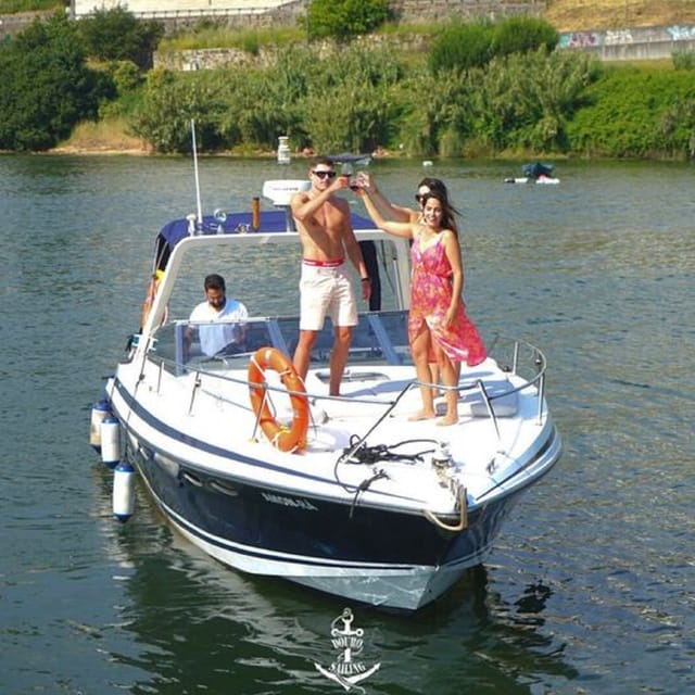 Oporto: Cruises Douro - River Private Yacht Cruises - Meeting Point and Availability