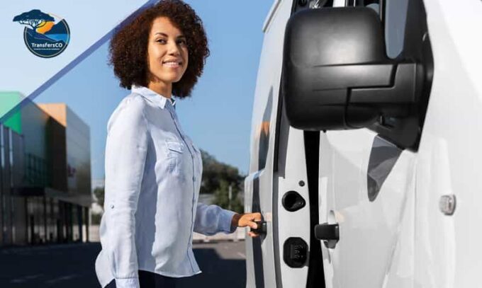 OR Tambo Airport Transfer to Parkhurst - Reliable Communication
