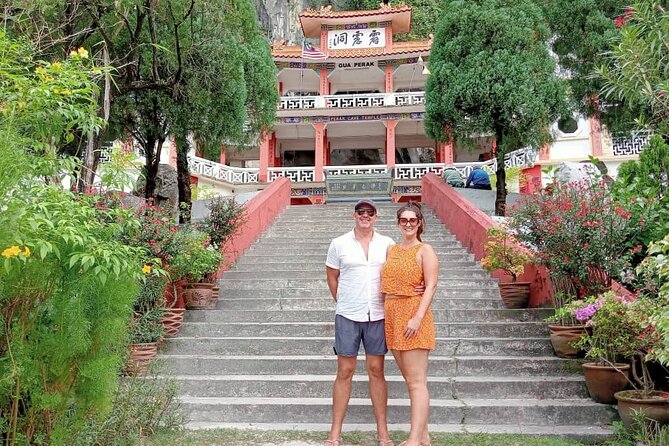 Orangutan Island & Perak Tong Cave Temple Tour From Kuala Lumpur - Highlights of Orangutan Island