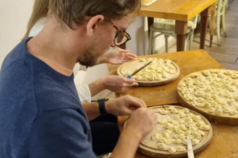 ORECCHIETTE CLASS WITH WINE TASTING & APERITIF - Booking Process
