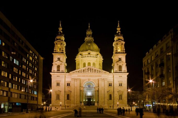 Organ Concert in the St. Stephens Basilica & Night Cruise - What to Expect