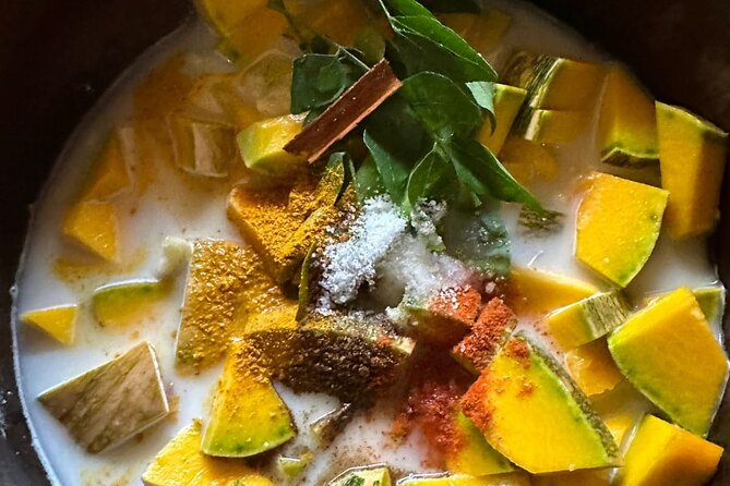 Organic Cooking Class in a Local Sri Lankan Kitchen - Gathering Ingredients From the Garden