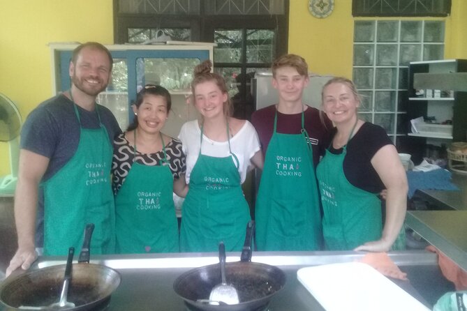 Organic Thai Cooking Class and Market Tour in Phuket - Participant Feedback and Experiences