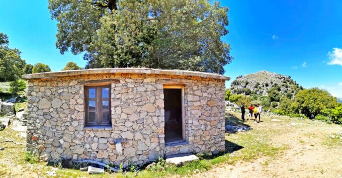 Orgosolo Experience: Murals and Culture With a Typical Lunch - Scenic Jeep/SUV Ride