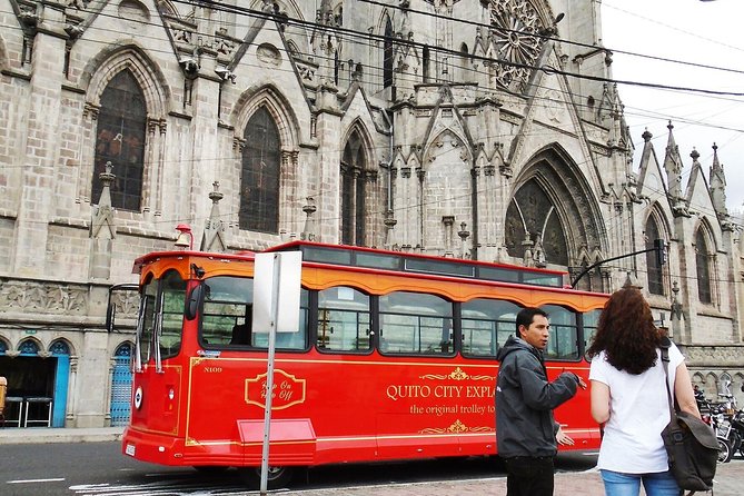 Original Quito City Tour in Trolley - Meeting and Pickup Information